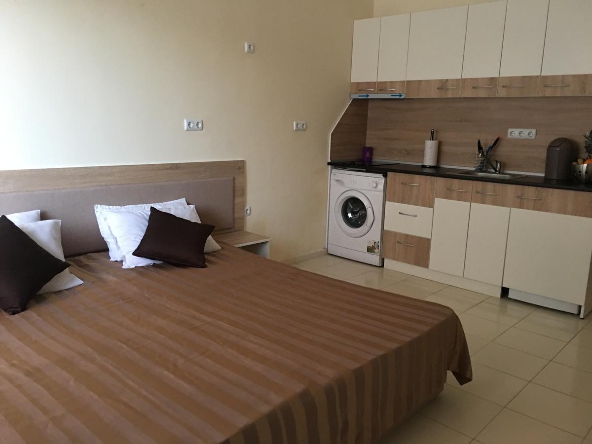 Palace De Luxe Apartments Pomorie Bagian luar foto